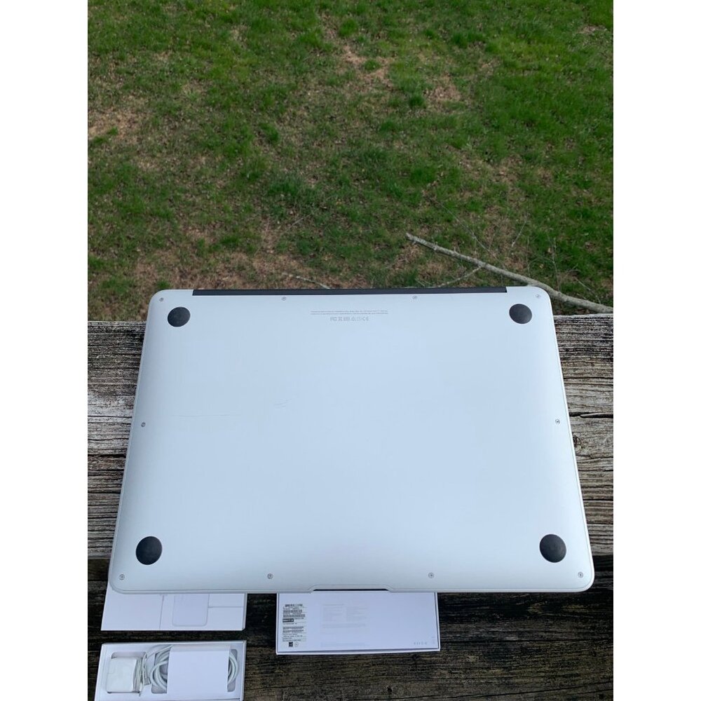MacBook Air 2016 Bundle 13 Inch Complete In Box Mint Two Magsafe Power Adapters - Picture 12 of 12